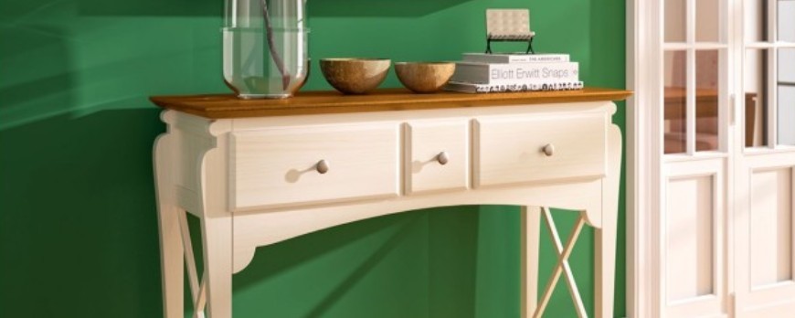 Apuesta por los muebles vintage para el recibidor de tu hogar